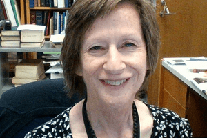 Photo of Linda Tashbook